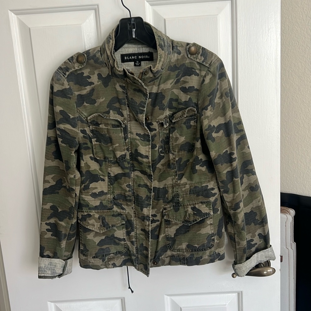 Blanc Noir camouflage jacket